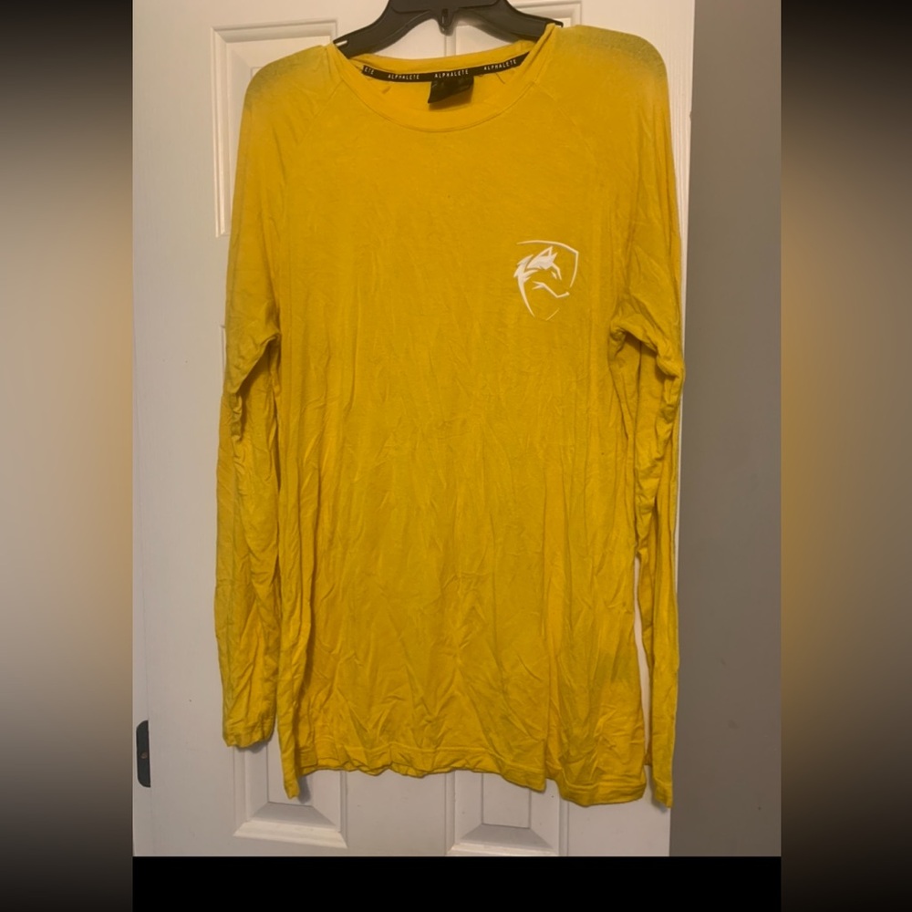 Alphalete Tee Alphalete Men’s Long sleeve t-shirt Dark Yellow Wolf Logo Size L